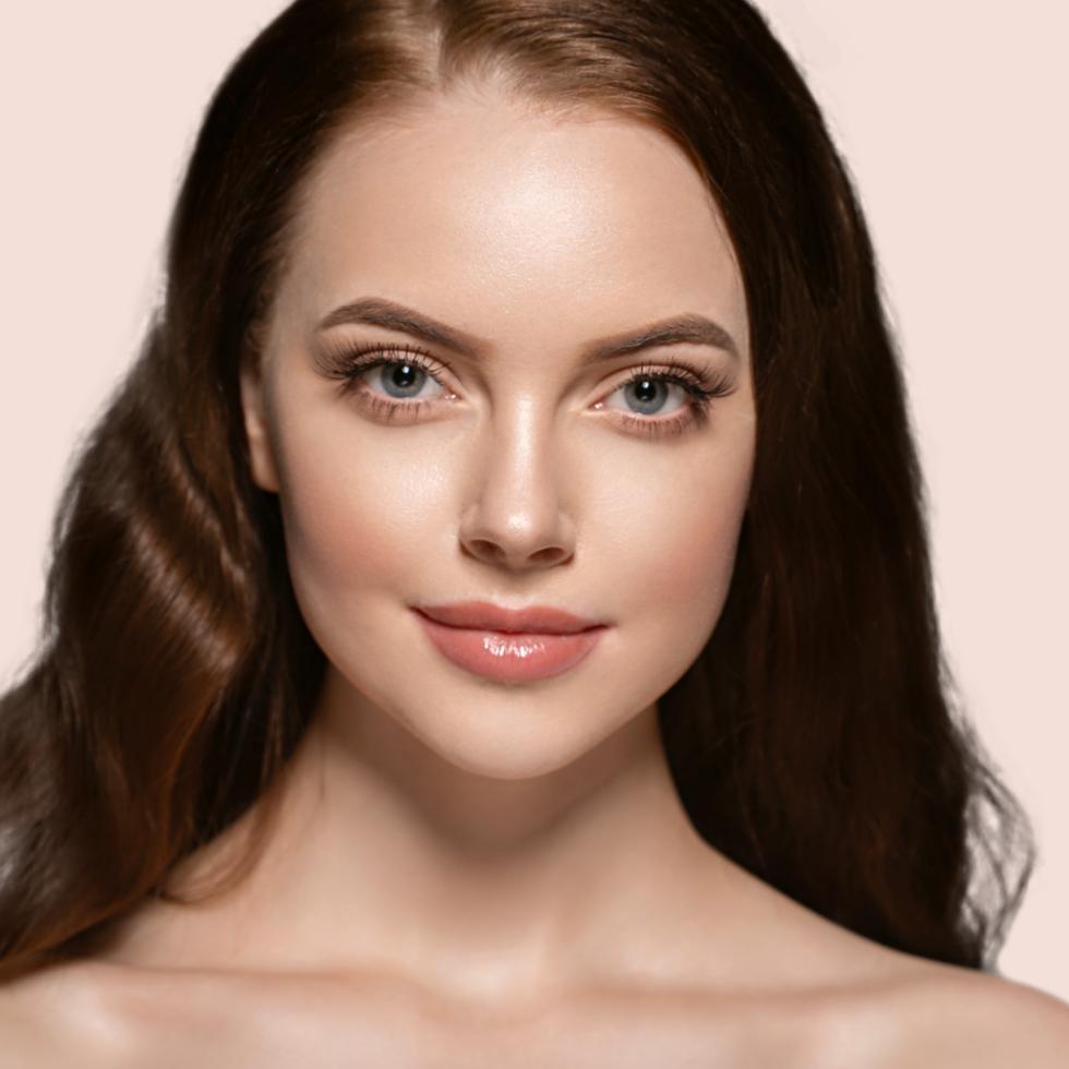 ¿Se pueden combinar Botox y fillers en la misma sesión?